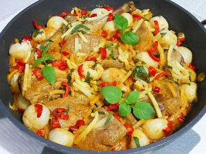 Kaczka po tajsku z czerwonym curry