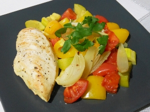 Filet z kurczaka z warzywami a la ratatouille