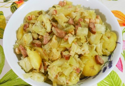 Kapusta zapiekana z ziemniakami i boczkiem