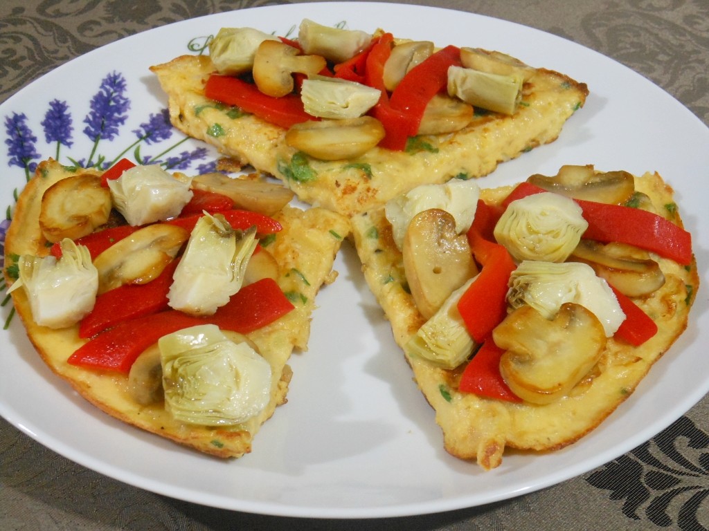 Frittata z pieczarkami, papryką i karczochami
