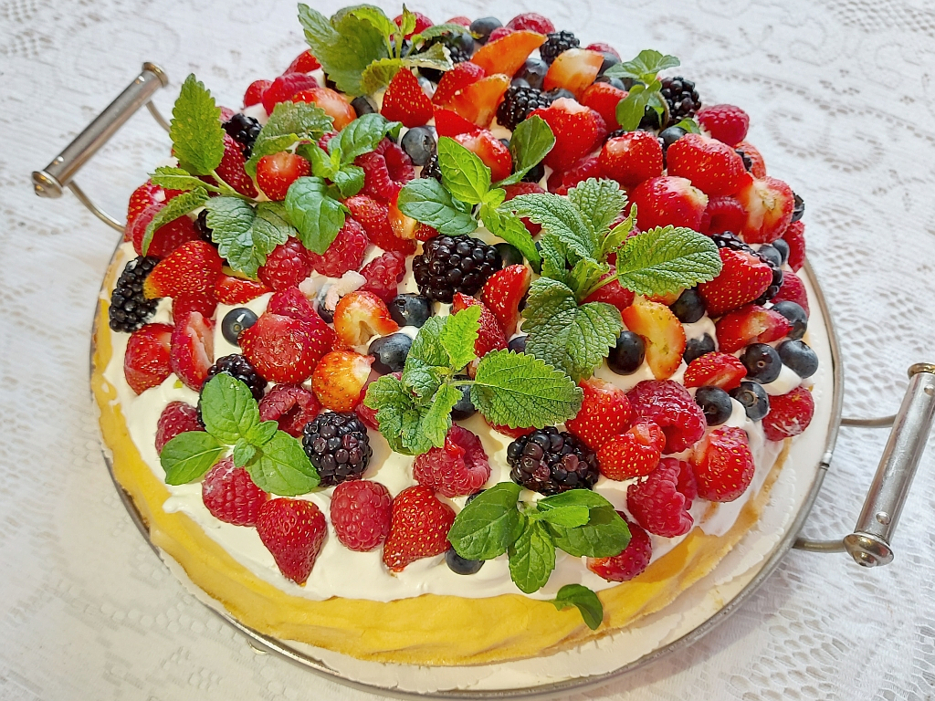 Torcik bezowy – Pavlova